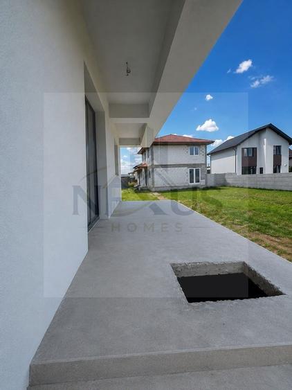 Casă individuală cu 4 camere cu Canalizare în Berceni