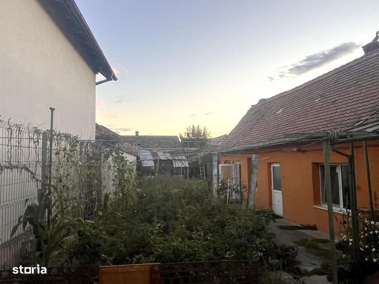 Casă cu 3 camere cu Canalizare în Piața Cluj