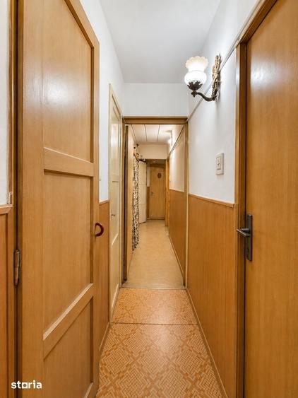 Apartament cu 3 camere decomandat în Nufărul