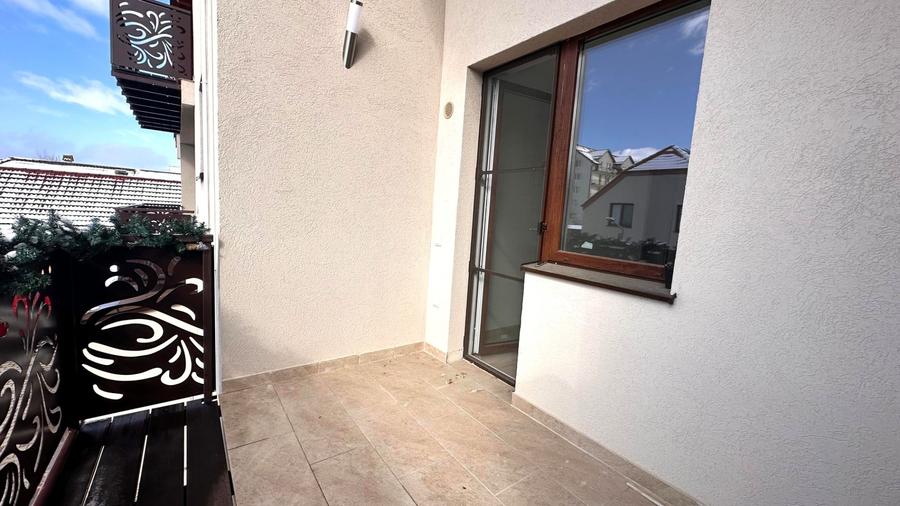 Apartament cu 3 camere în Șura Mică