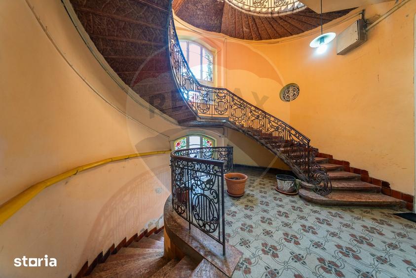 Apartament cu 2 camere, mobilat în Central