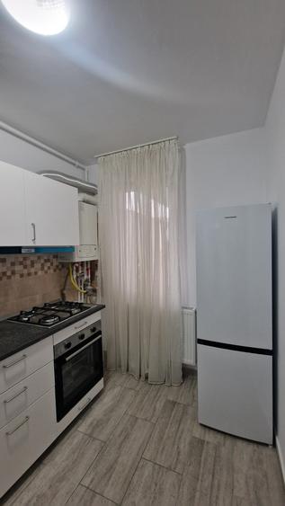 Apartament cu 2 camere decomandat în Mihai Bravu