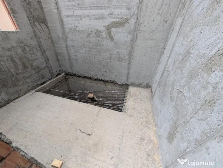 Casă cu 4 camere cu Teren 500 Mp în Măgura