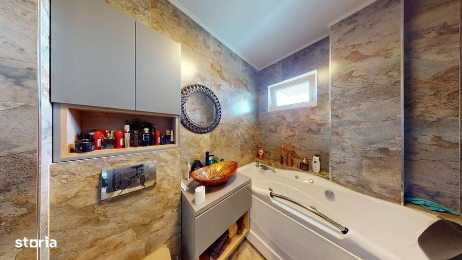 Apartament cu 4 camere în Central