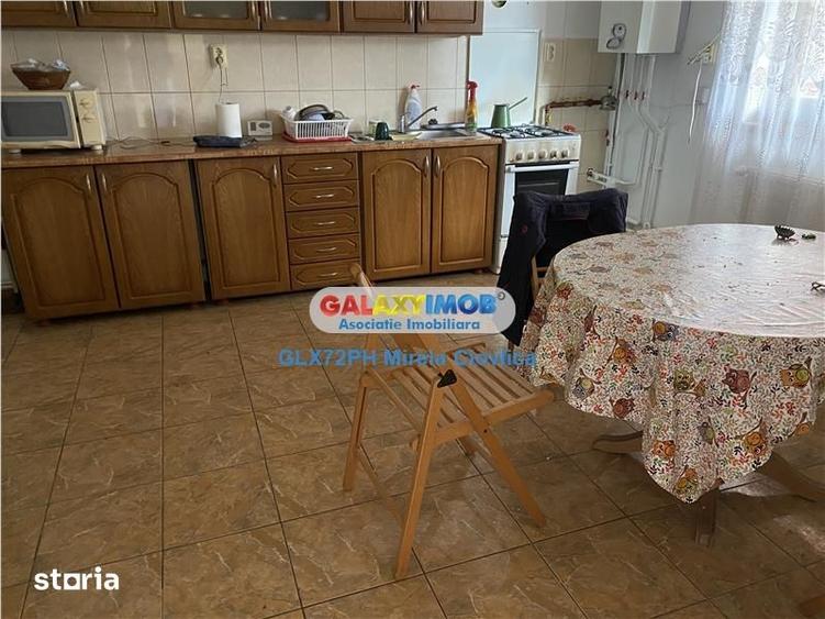 Casă cu 5 camere cu Teren 800 Mp în Republicii