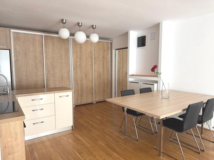 Apartament cu 2 camere semidecomandat, mobilat în Sisești