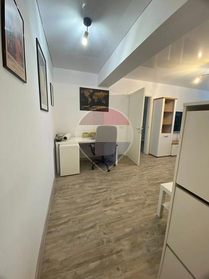 Apartament cu 2 camere semidecomandat în Filiași
