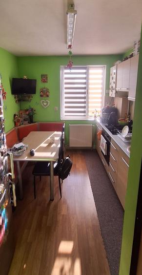 De vanzare apartament cu 2 camere, zona 7 Noiembrie - 1
