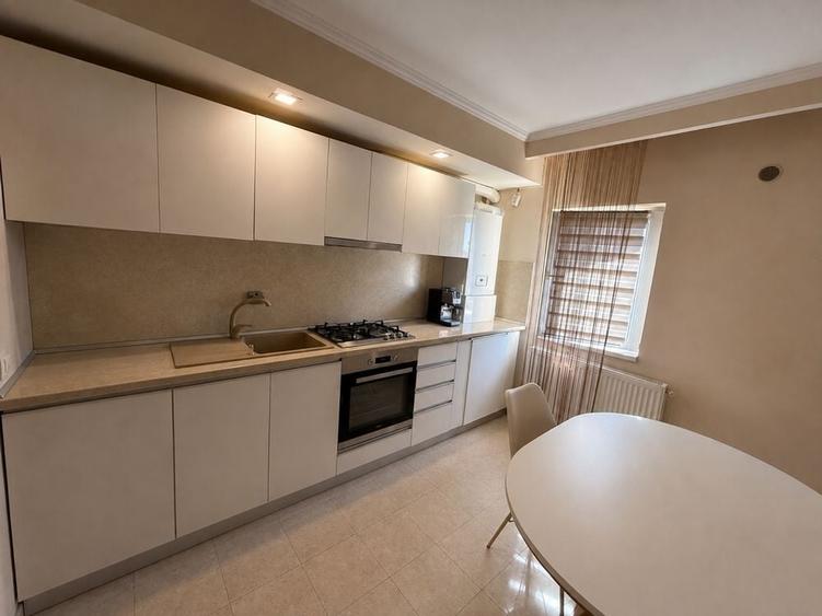 Apartament cu 2 camere semidecomandat în Brazda lui Novac