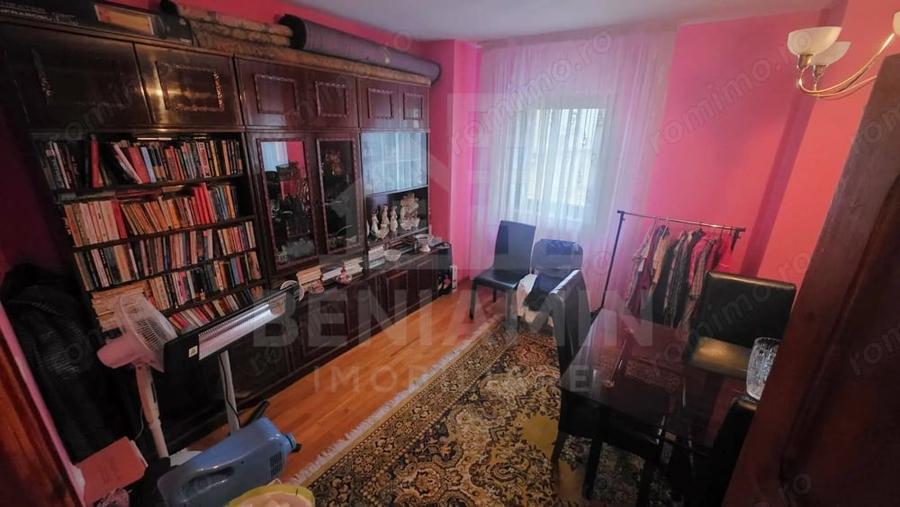 Casă cu Teren 450 Mp în George Enescu