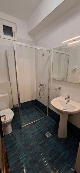 Apartament cu 5 camere decomandat, mobilat în Floreasca
