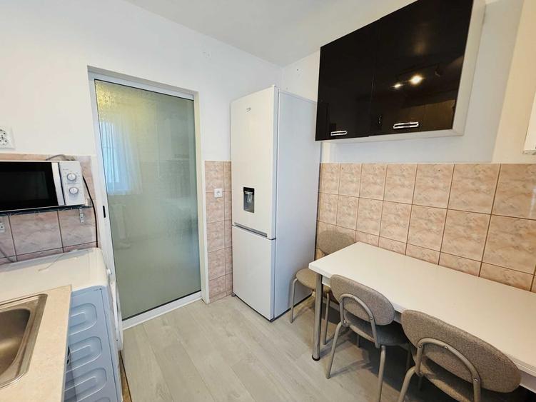Apartament cu 3 camere decomandat în Ștrand