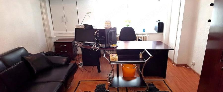 Apartament cu 5 camere decomandat în Unirii
