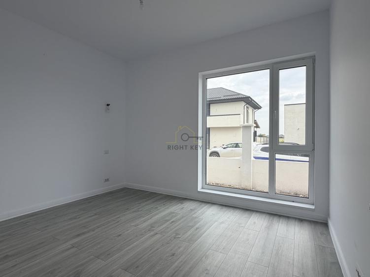 Casă individuală cu 4 camere cu Teren 450 Mp în Domnești