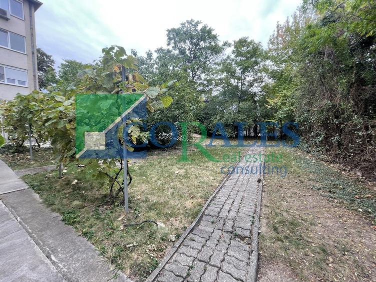 Apartament cu 5 camere semidecomandat în Elisabetin