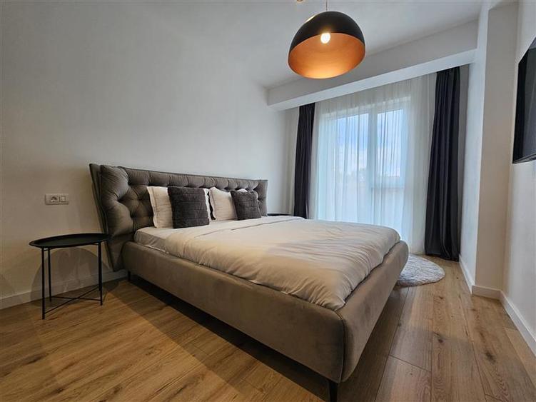 Apartament cu 2 camere decomandat, mobilat în Blumăna