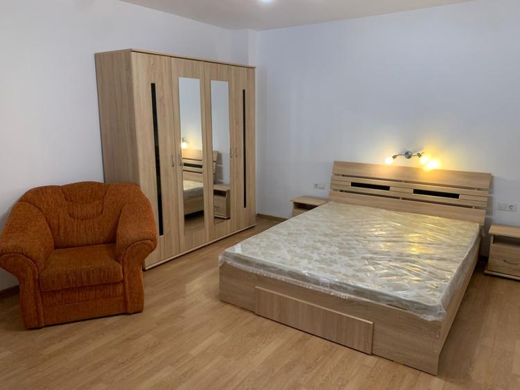 Apartament cu 2 camere decomandat, mobilat în Central — fotografia 1