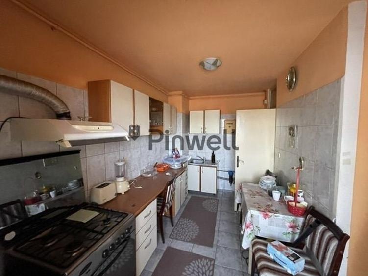 Apartament cu 2 camere decomandat, mobilat în Central