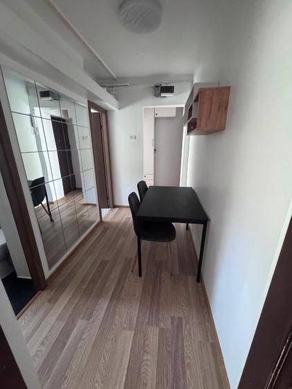 Apartament cu 3 camere semidecomandat în Iosefin