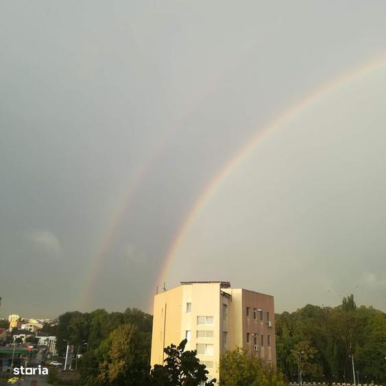 Apartament cu 3 camere în 1 Mai