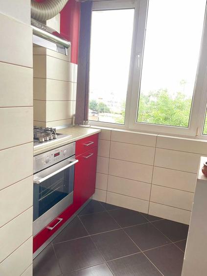 Apartament cu 2 camere decomandat în Malu Roșu