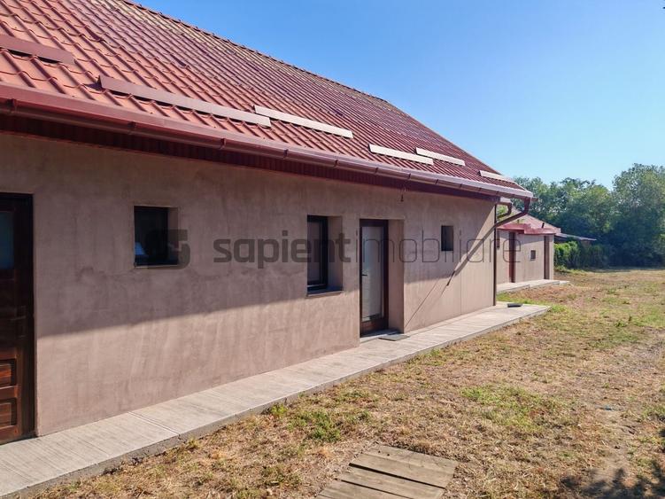 Casă individuală cu 3 camere cu Canalizare în Cauaceu