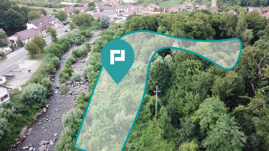 Teren Construcții intravilan de 13861 mp, în Est