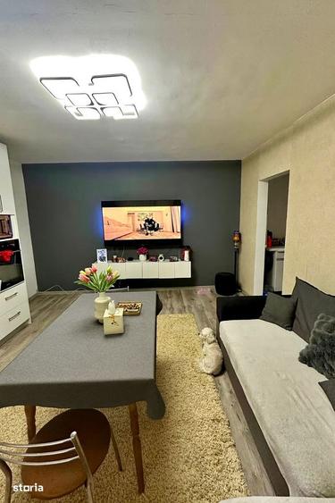 Apartament cu 4 camere semidecomandat în Rogerius