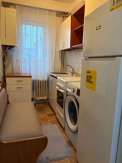 Apartament cu 2 camere decomandat în Mircea cel Bătrân