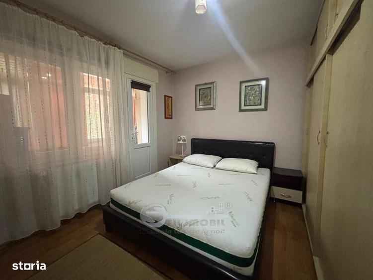 Apartament cu 3 camere semidecomandat în Sud
