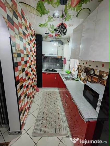 Apartament cu 2 camere decomandat în Faleză