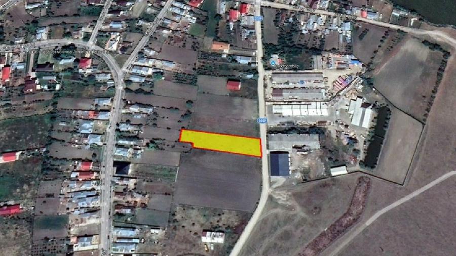 Teren Construcții intravilan de 2500 mp, în Nord-Est
