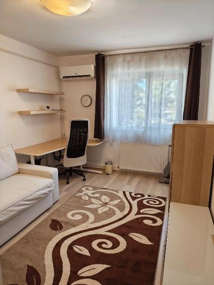 Garsonieră decomandată în Metalurgie