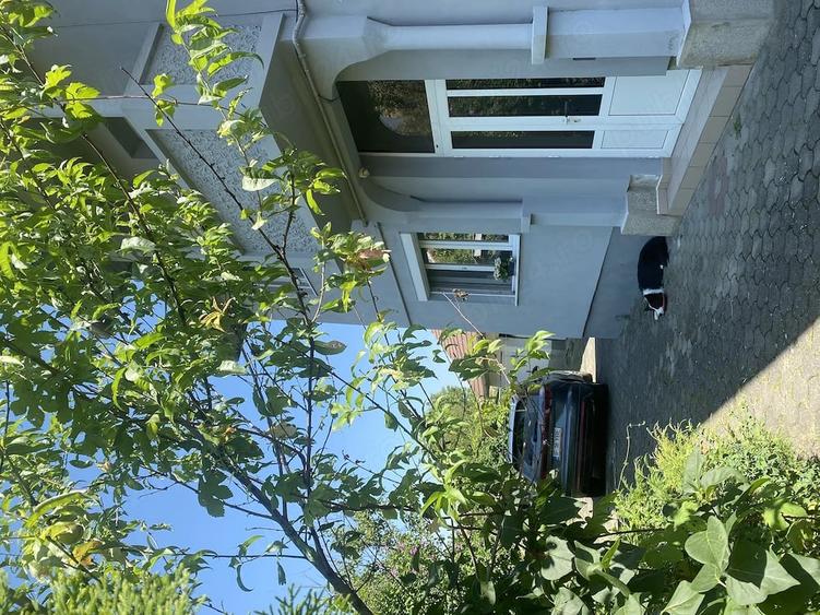 Casă cu Teren 500 Mp în Central
