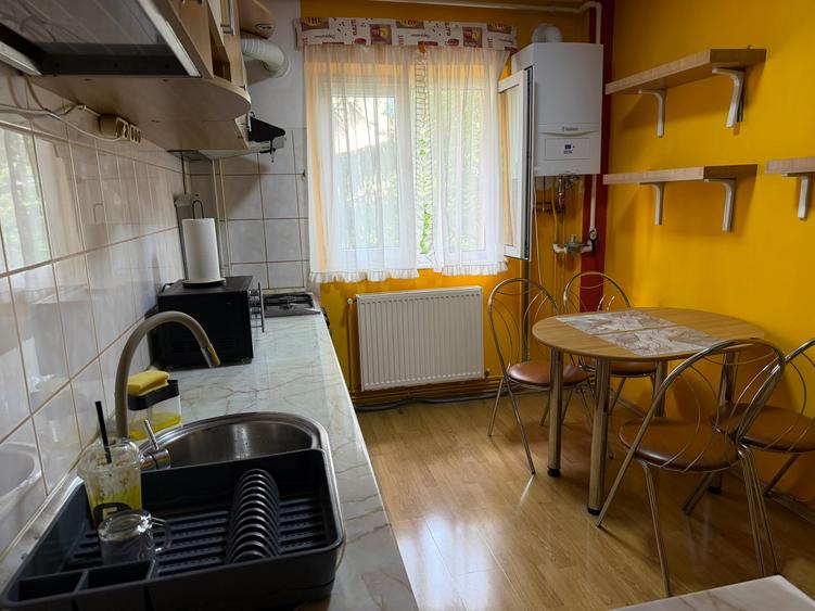 Apartament cu 2 camere decomandat în Centrul Civic