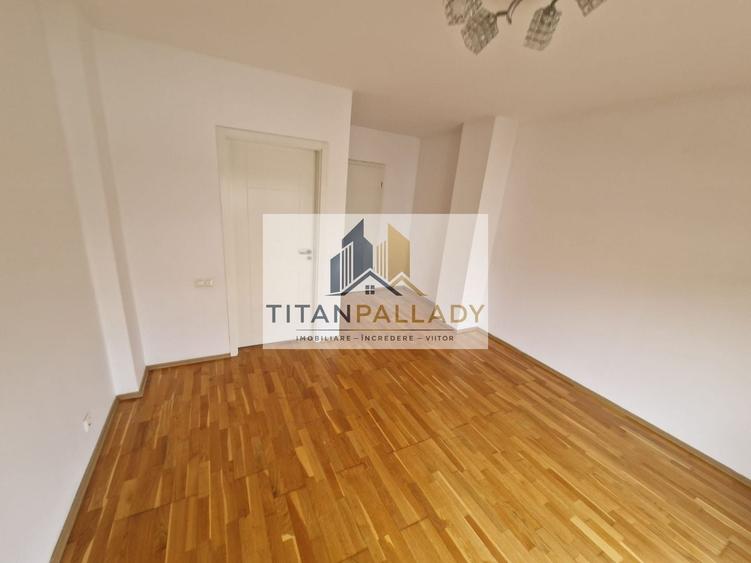 Apartament cu 3 camere decomandat în Nord-Est