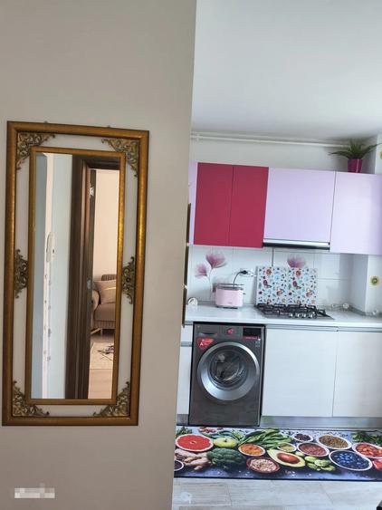 Apartament cu 2 camere semidecomandat în 1 Mai