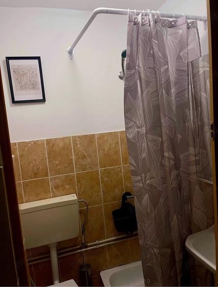 Garsonieră decomandată în Lipovei