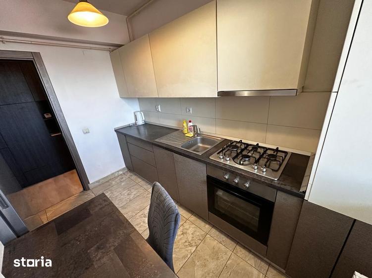 Apartament cu 2 camere, mobilat în Regie
