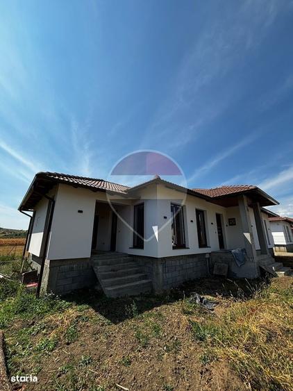 Casă cu 4 camere în Șard
