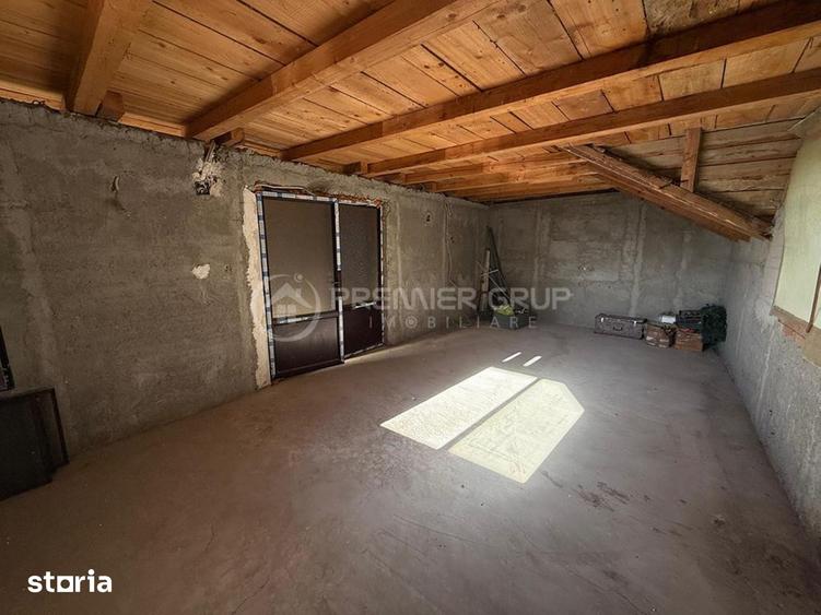 Casă cu 5 camere cu Teren 1517 Mp în Mironeasa