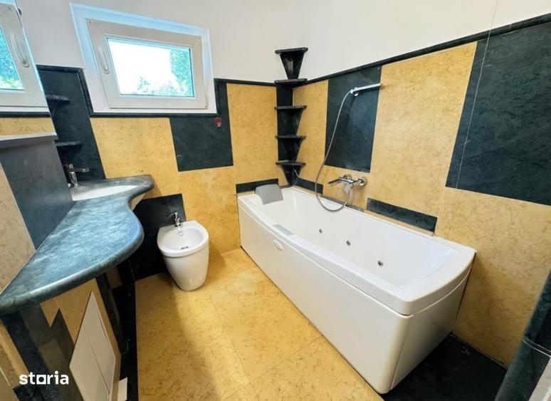 Apartament cu 4 camere în Mircea cel Bătrân
