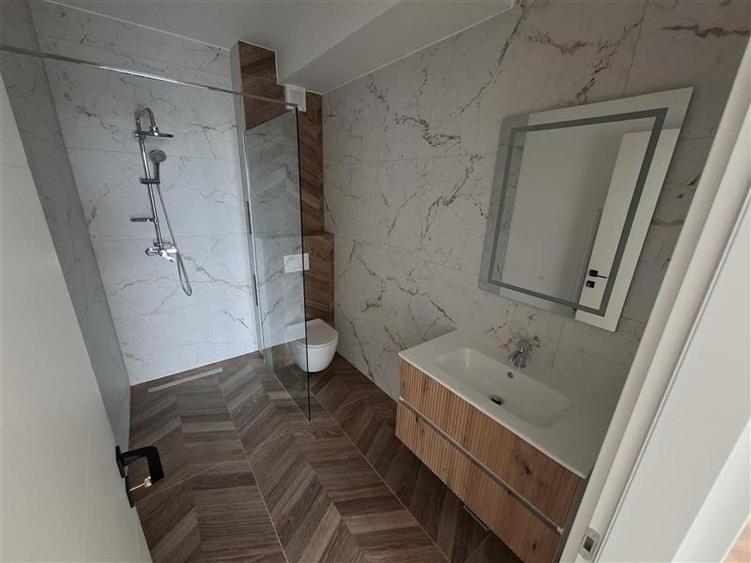 Apartament cu 2 camere semidecomandat în Iris