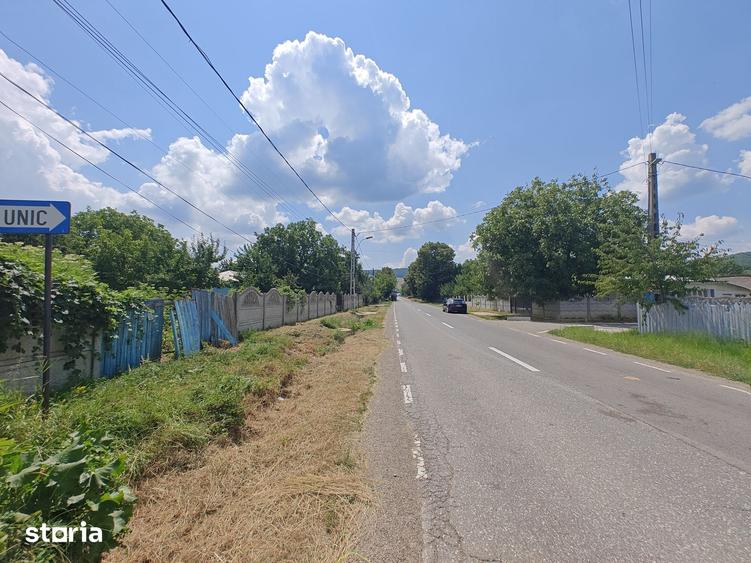 Teren de 1000 mp, în Voinești