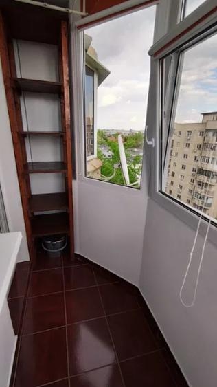 Garsonieră decomandată, mobilată în Trafic Greu