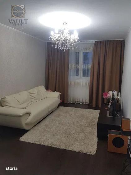 Apartament cu 4 camere semidecomandat, mobilat în Sălăjan