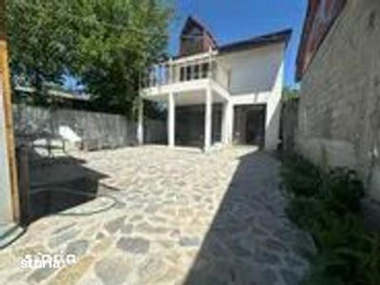Casă cu 3 camere cu Canalizare în Chercea