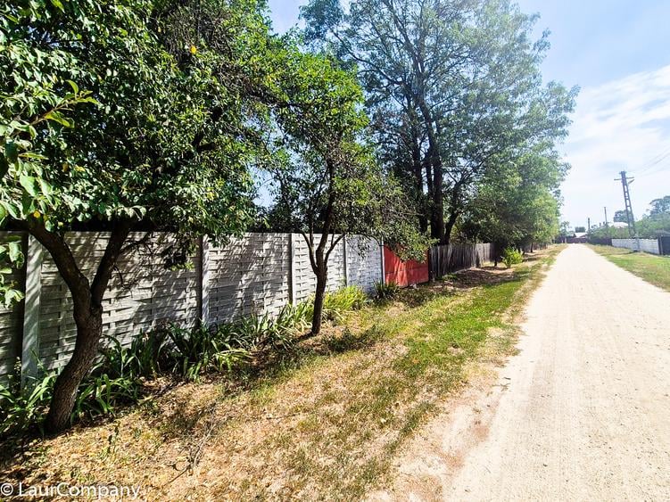 Casă individuală cu 3 camere cu Teren 3287 Mp în Urlueni