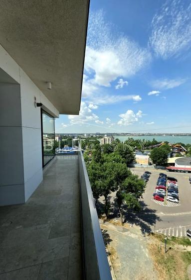 Apartament cu 3 camere decomandat în Faleza Nord
