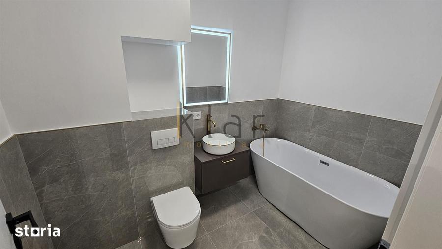 Apartament cu 3 camere semidecomandat în Florești